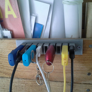 Praktiske USB Kabelholdere - Sæt med 9 stk.