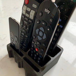 Elegant Fjernbetjeningsholder til TV og Smart Enheder