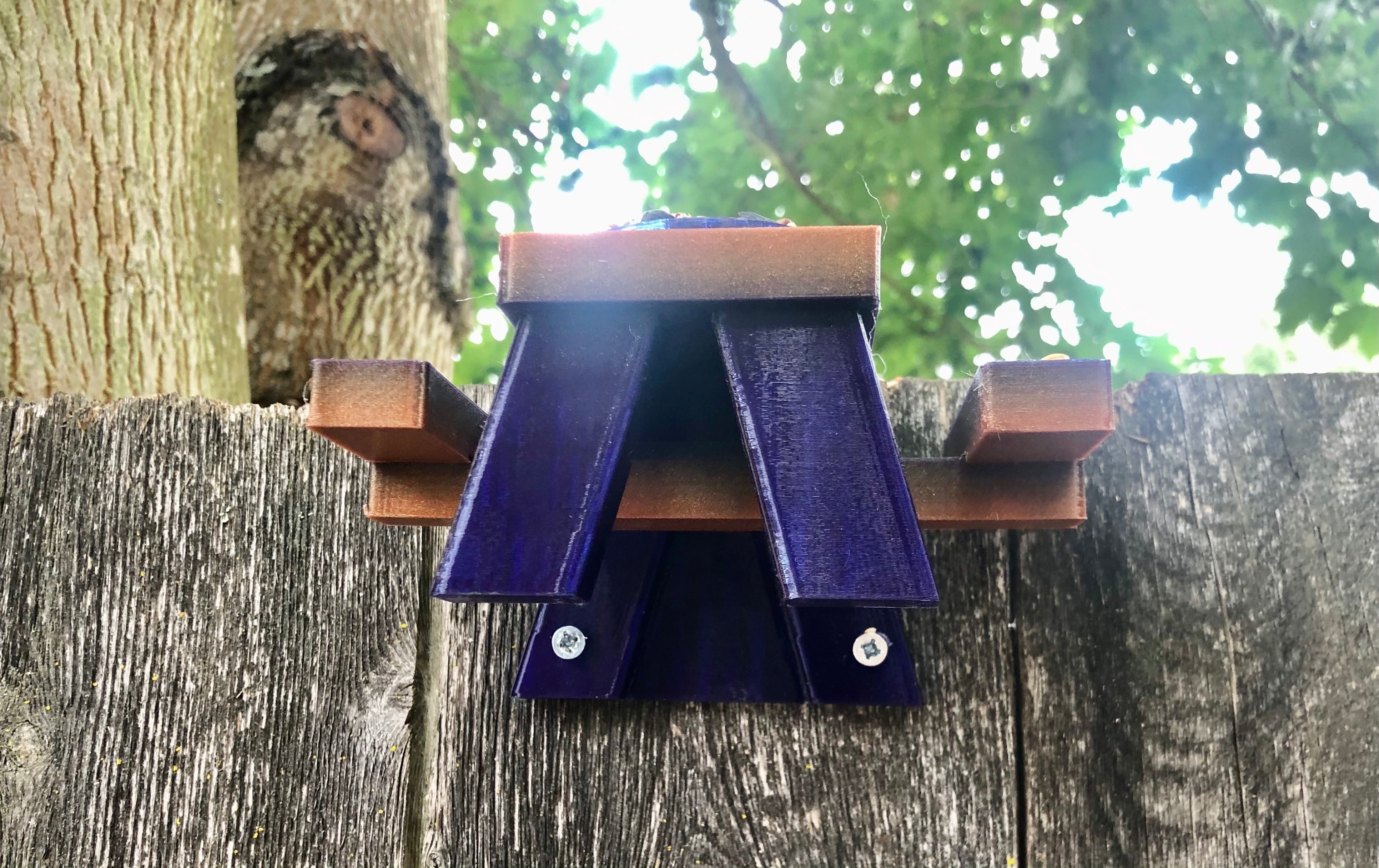 Egern Foderbænk i Picnicstil – Til Hegnsmontering