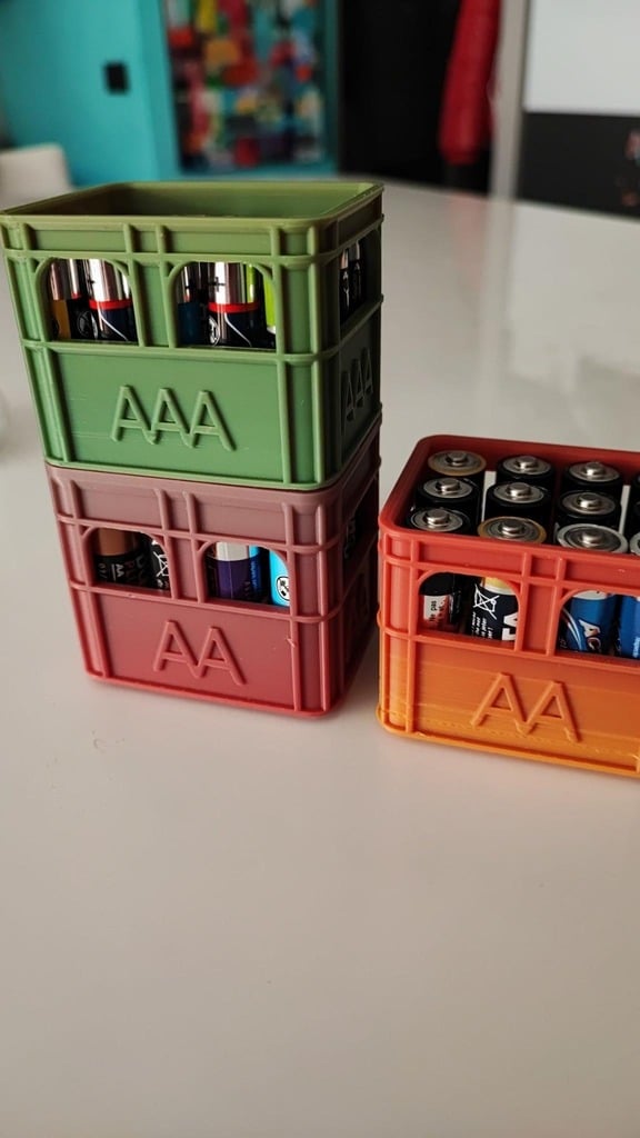 AAA Batteriholder i ølkasse-design – Stabelbar opbevaring