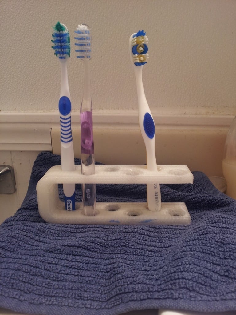 Simpel Tandbørsteholder til 6 Tandbørster