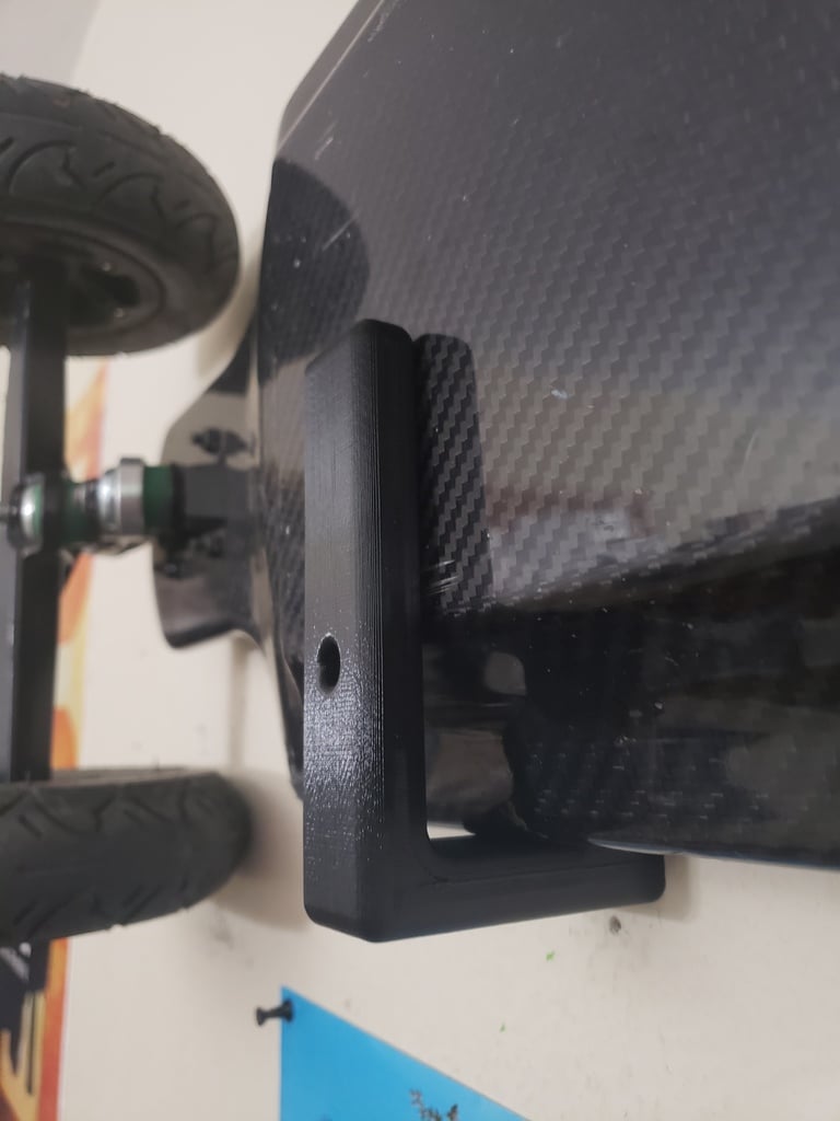 El-vogn / Skateboard Vægmontering