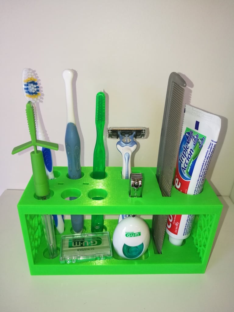 Badeværelsesorganisator med plads til 6 tandbørster og diverse tilbehør