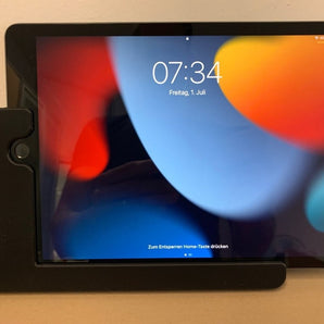Vægmonteret iPad-holder for iPad 7-9 generation med integreret strømforsyning