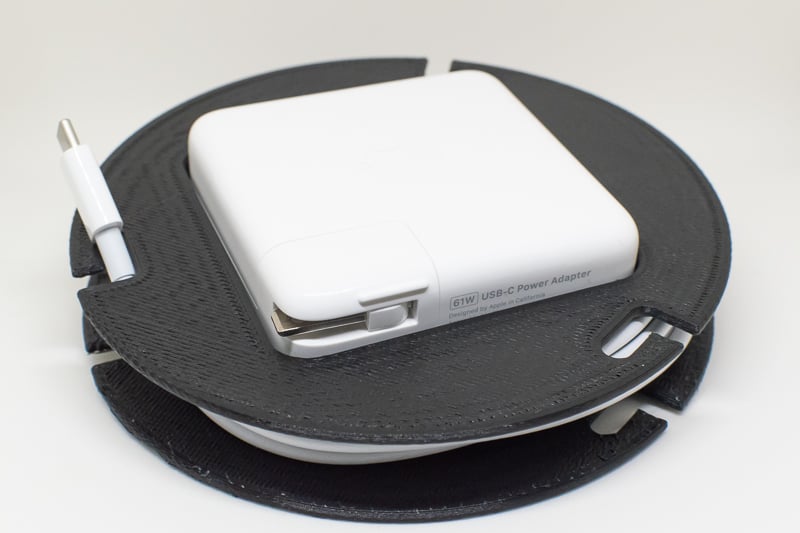 Kabelorganisator til 61W USB-C Strømadapter - MacBook Pro 13" (2017)