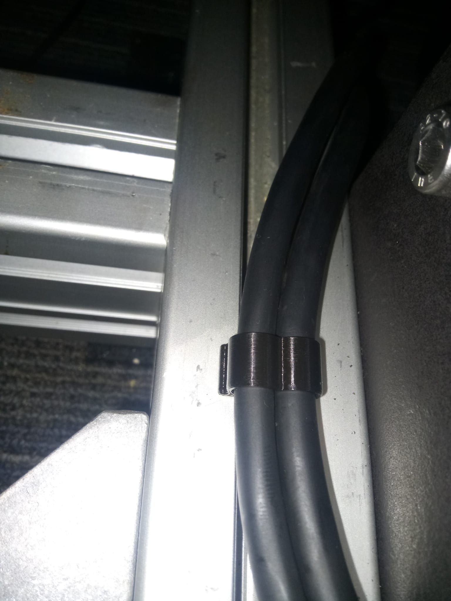 SFX-100 Aktuator Ledningsholder til Simracing