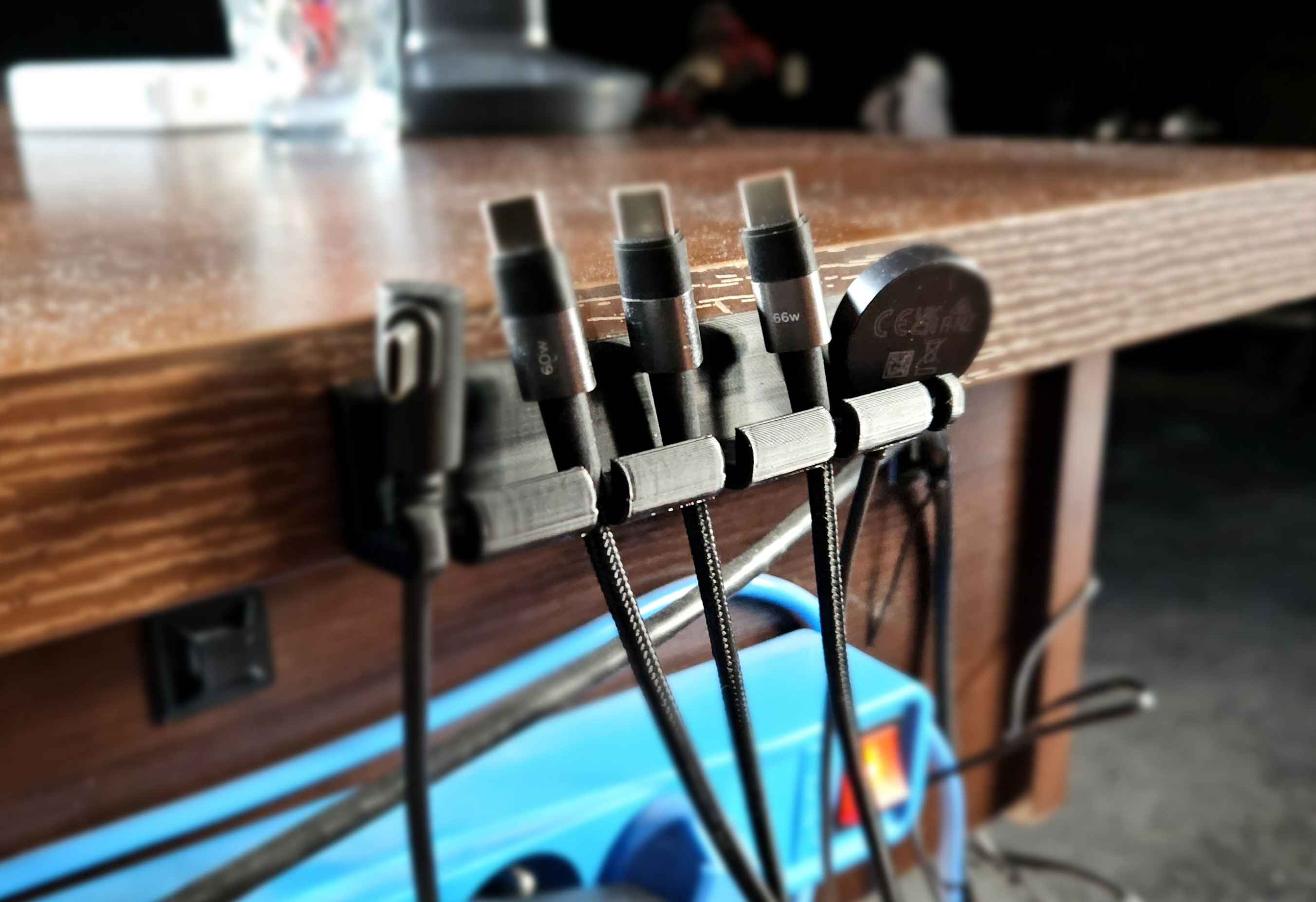 Universal Kabelholder til 5 Kabler