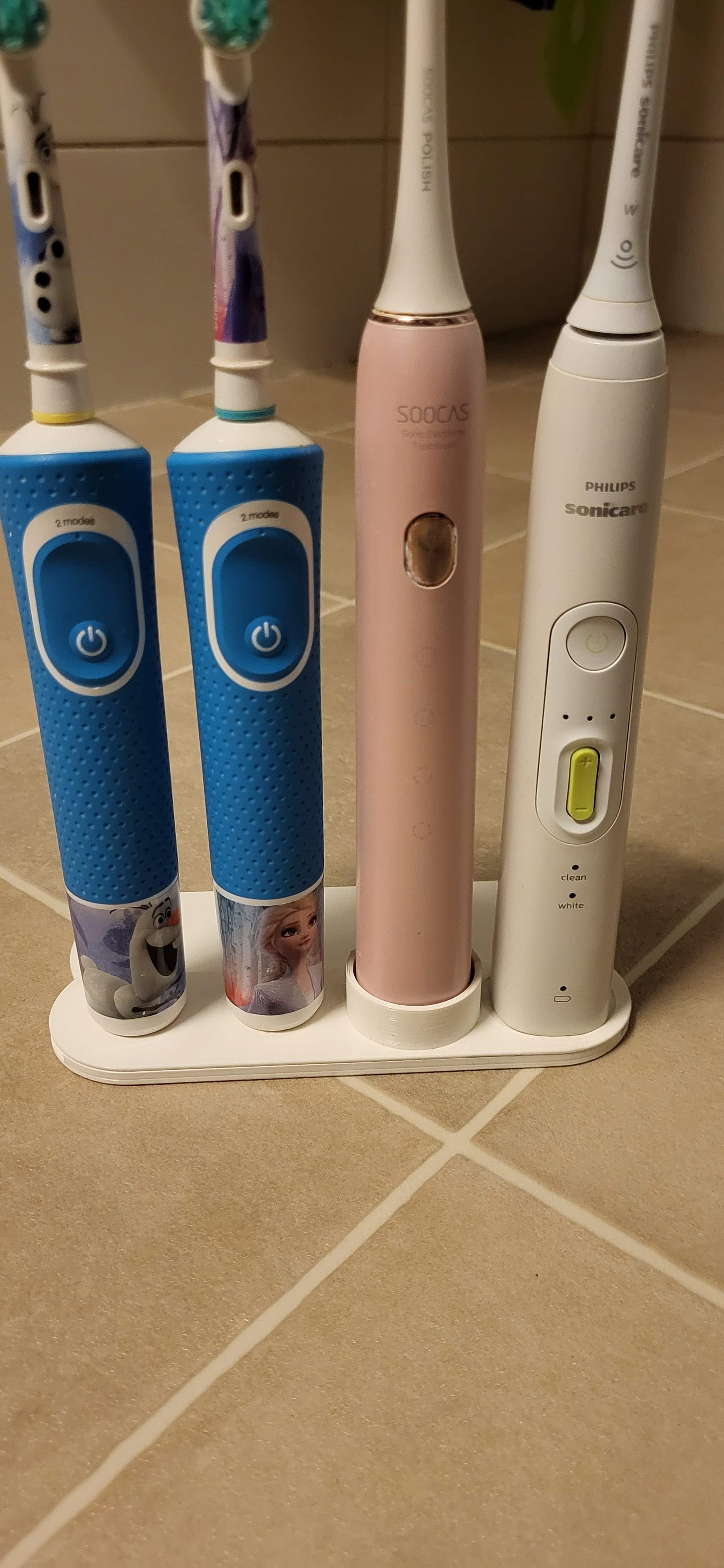 Universal Tandbørsteholder til Oral-B, Philips Sonicare og Soocas