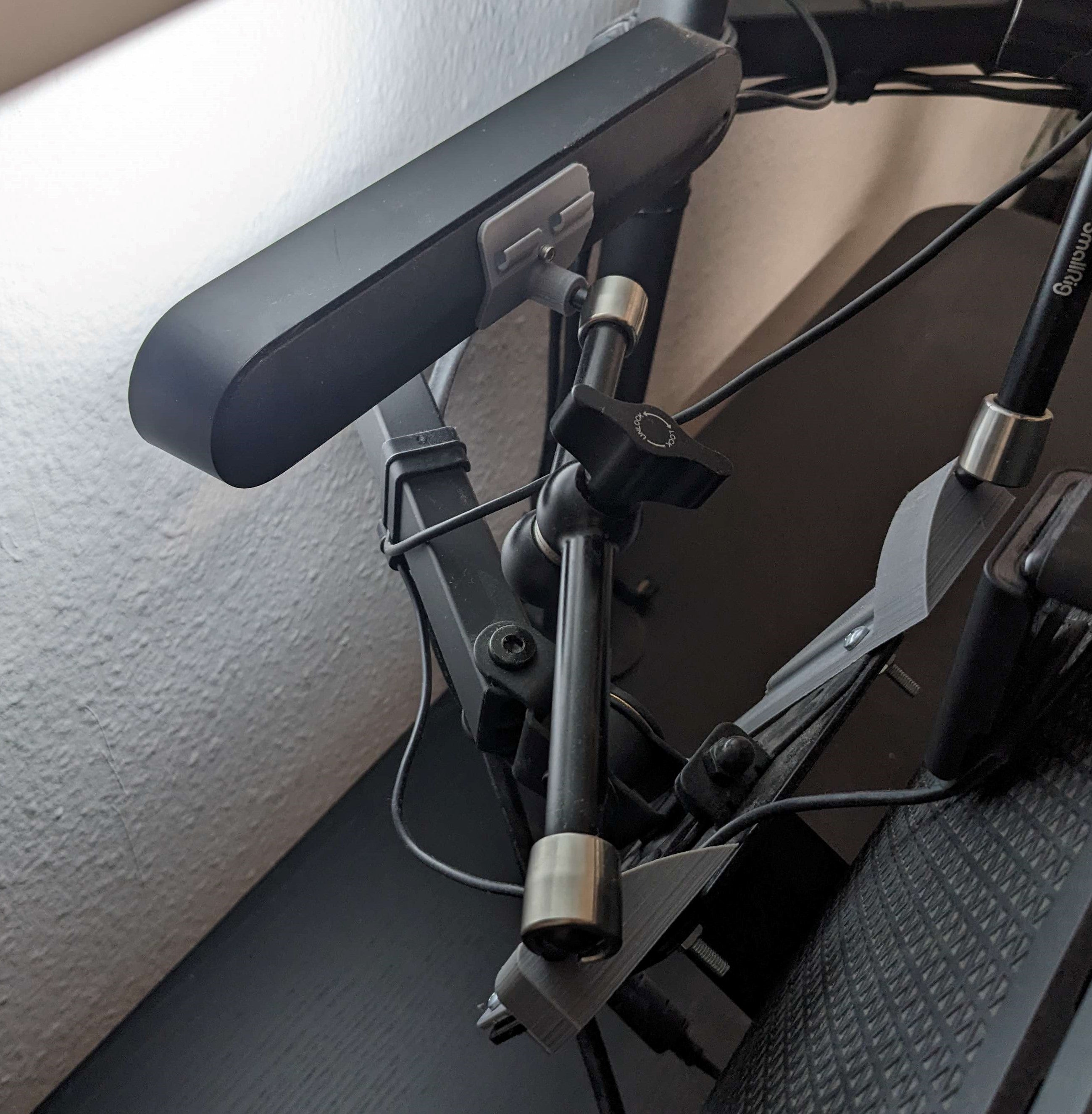 Fleksibel Monteringsarm til Philips Hue Play Bar