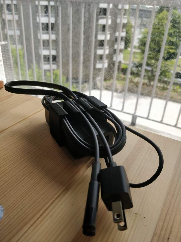 Kabelholder til Surface Pro 6 Strømledning