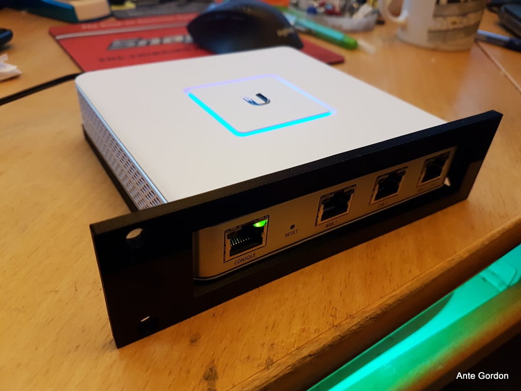 Ubiquiti Unifi USG Rackmonteringsbeslag 19"