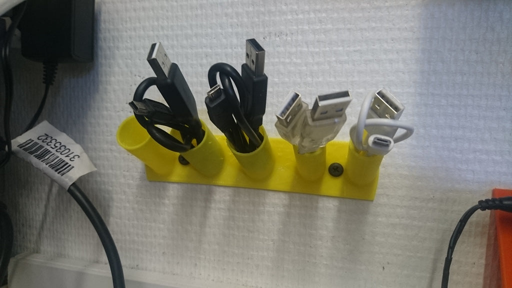 Kabelholder til USB- og Ladekabler