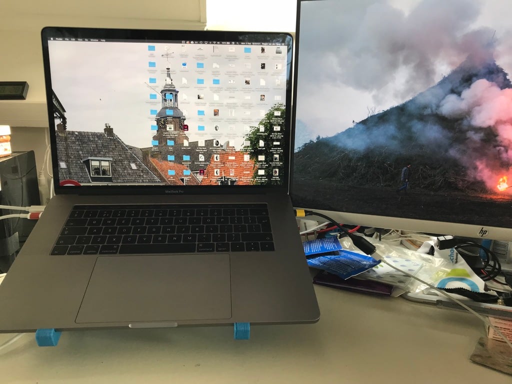 Kompakt Skrivebordsstativ til MacBook Pro