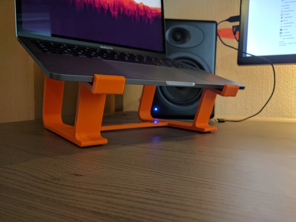 Elegant Dockingstation til MacBook Pro 13" og 15"