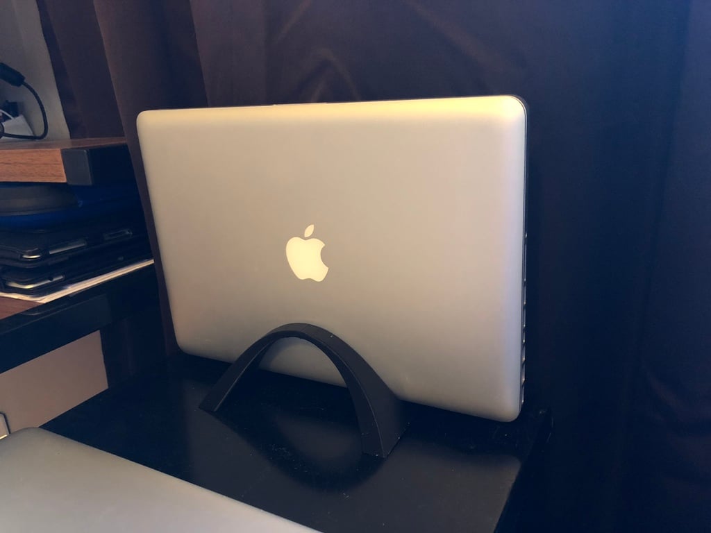Elegant Buet Laptopstativ REMIX - Til MacBook Pro og andre Laptops (175x120mm)