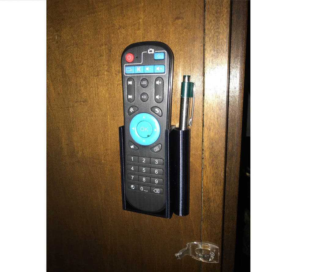 Universal holder til Android TV fjernbetjening og pen