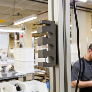 Robust Kabelholder til 80/20 og Bosch Rexroth Rammer