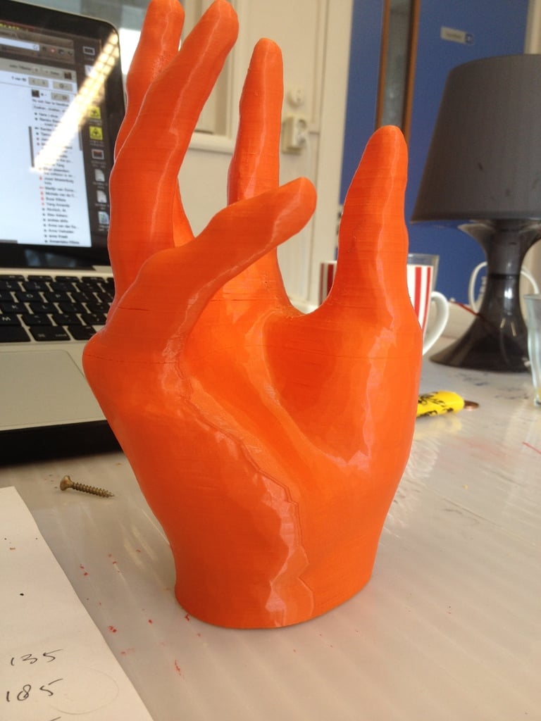 3D-scannet iPhone-holder formet som en hånd