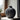 Moderne ribbet vase med struktureret overflade