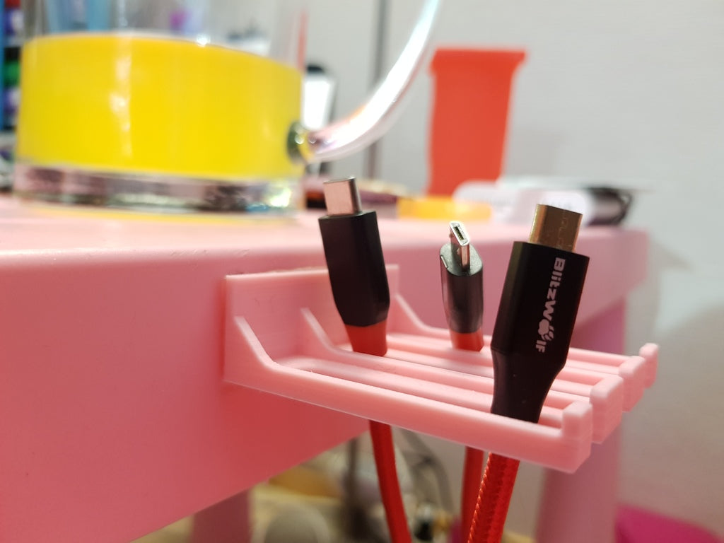 3-polet Kabelophæng til USB-kabler