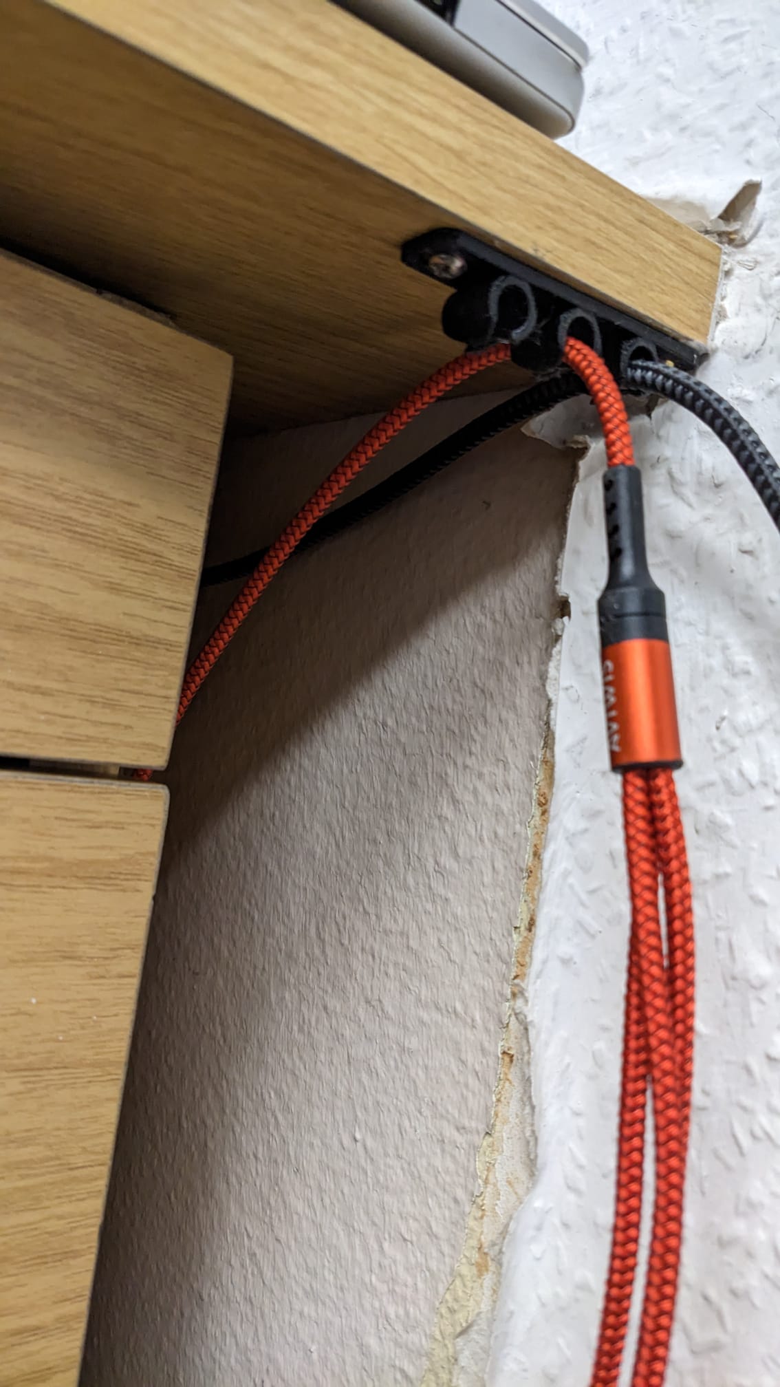 USB Kabelholder