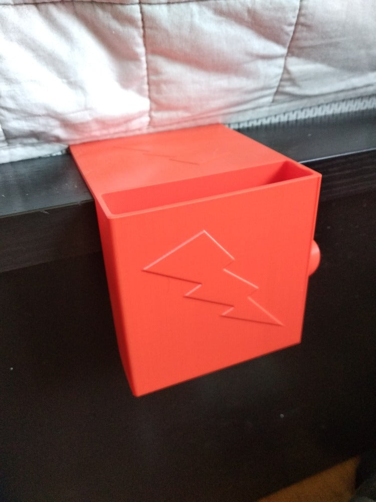 Malm Seng Smartphoneholder med Opladningsfunktion
