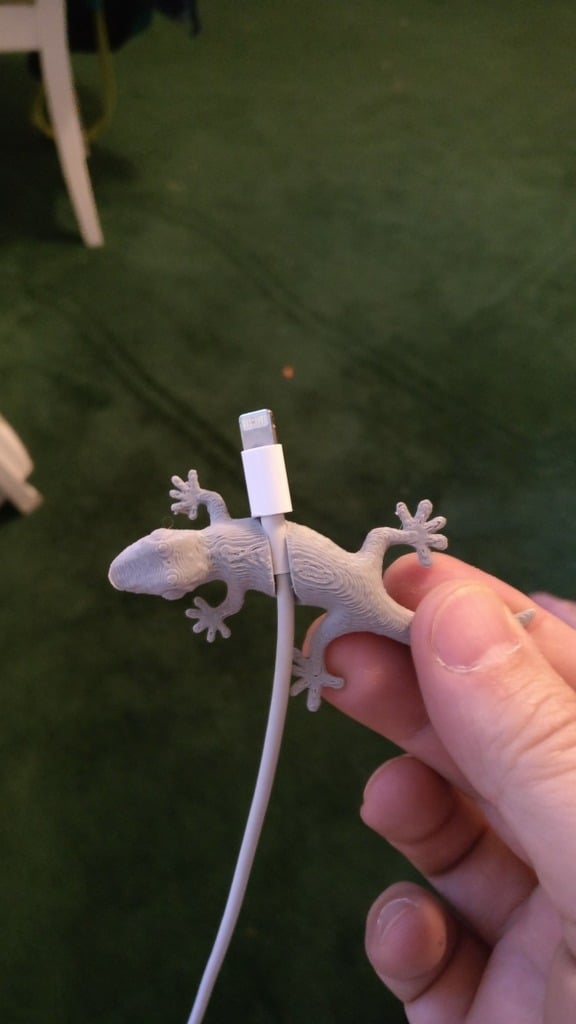 Gecko Wire Holder - Praktisk Kabelholder i Geckodesign