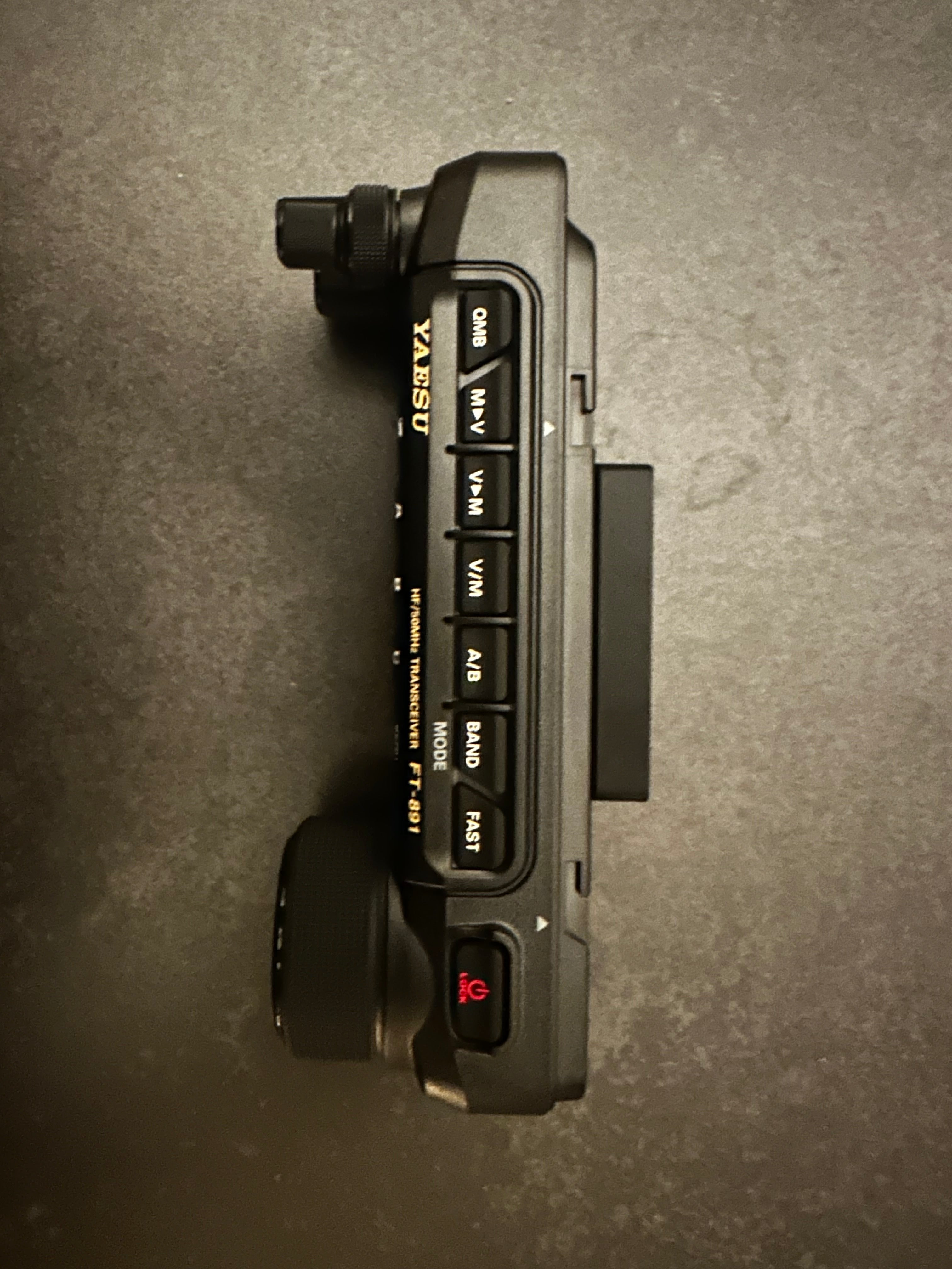 Universal Monteringsplade til Yaesu FT-891