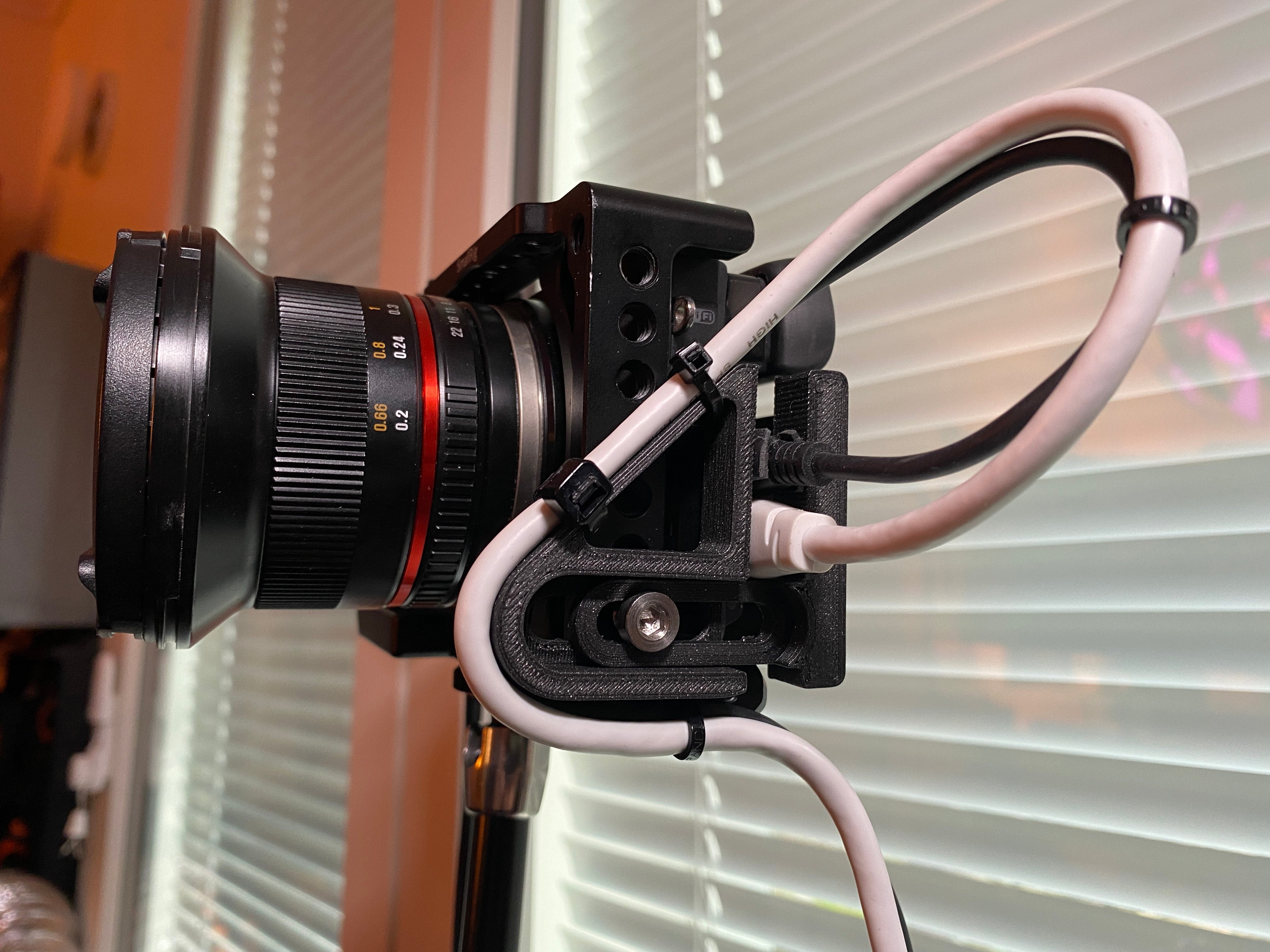 SmallRig HDMI / USB Kabelklips