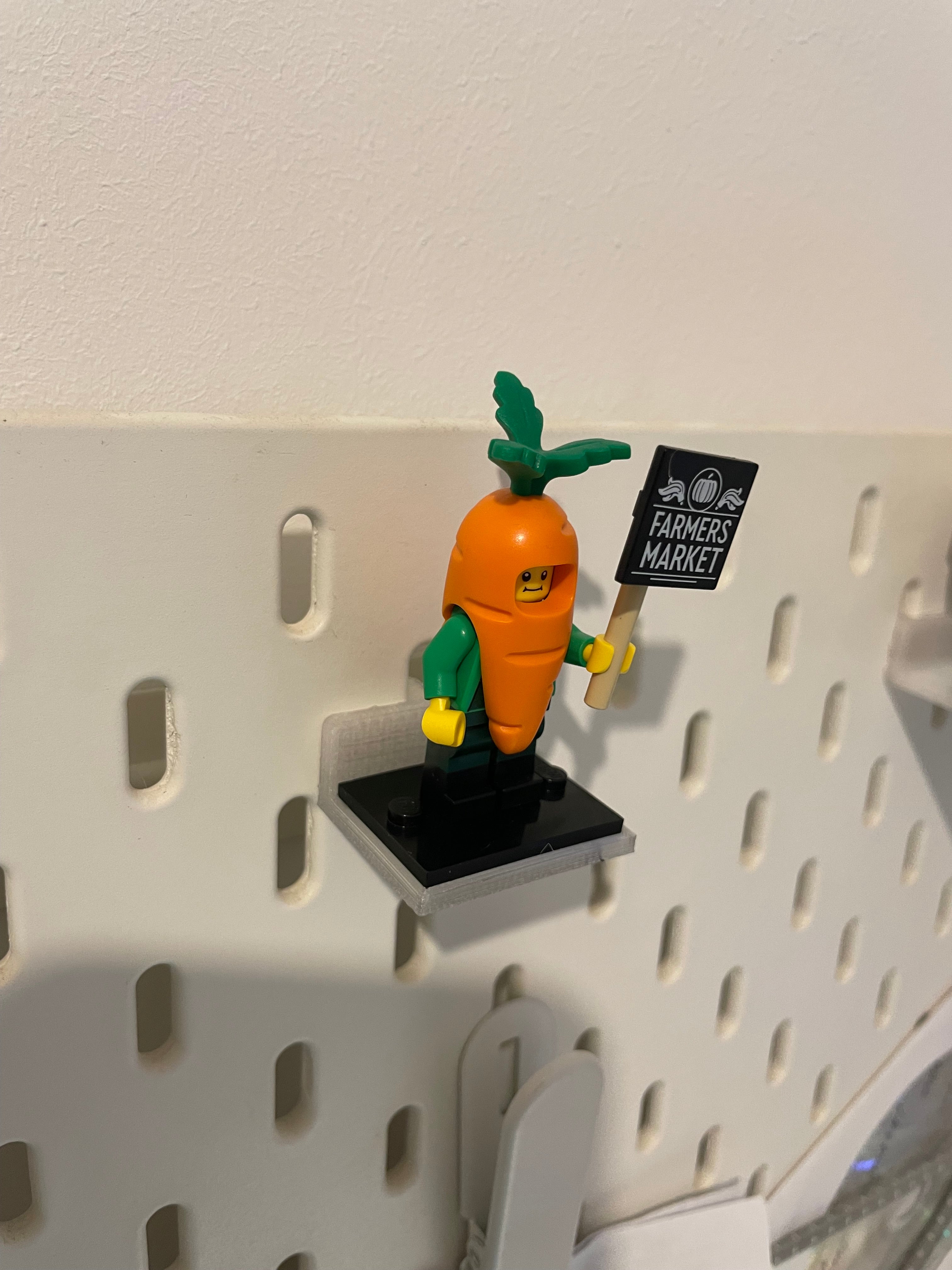 LEGO Minifigure Display til IKEA SKADIS