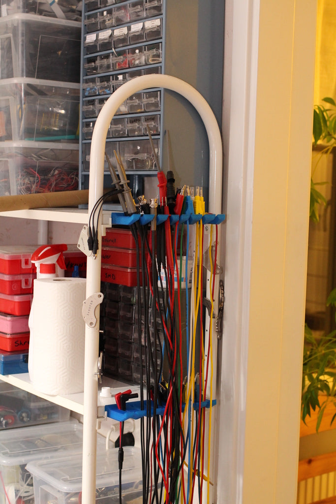 Lab Kabelholder til Organisering af Ledninger