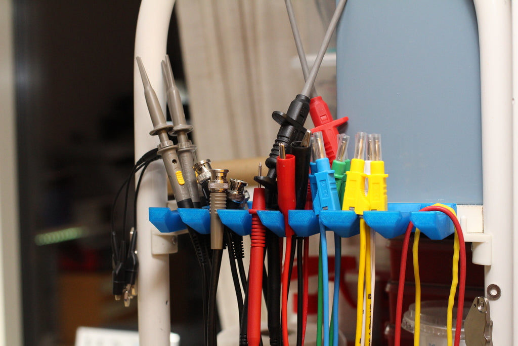 Lab Kabelholder til Organisering af Ledninger