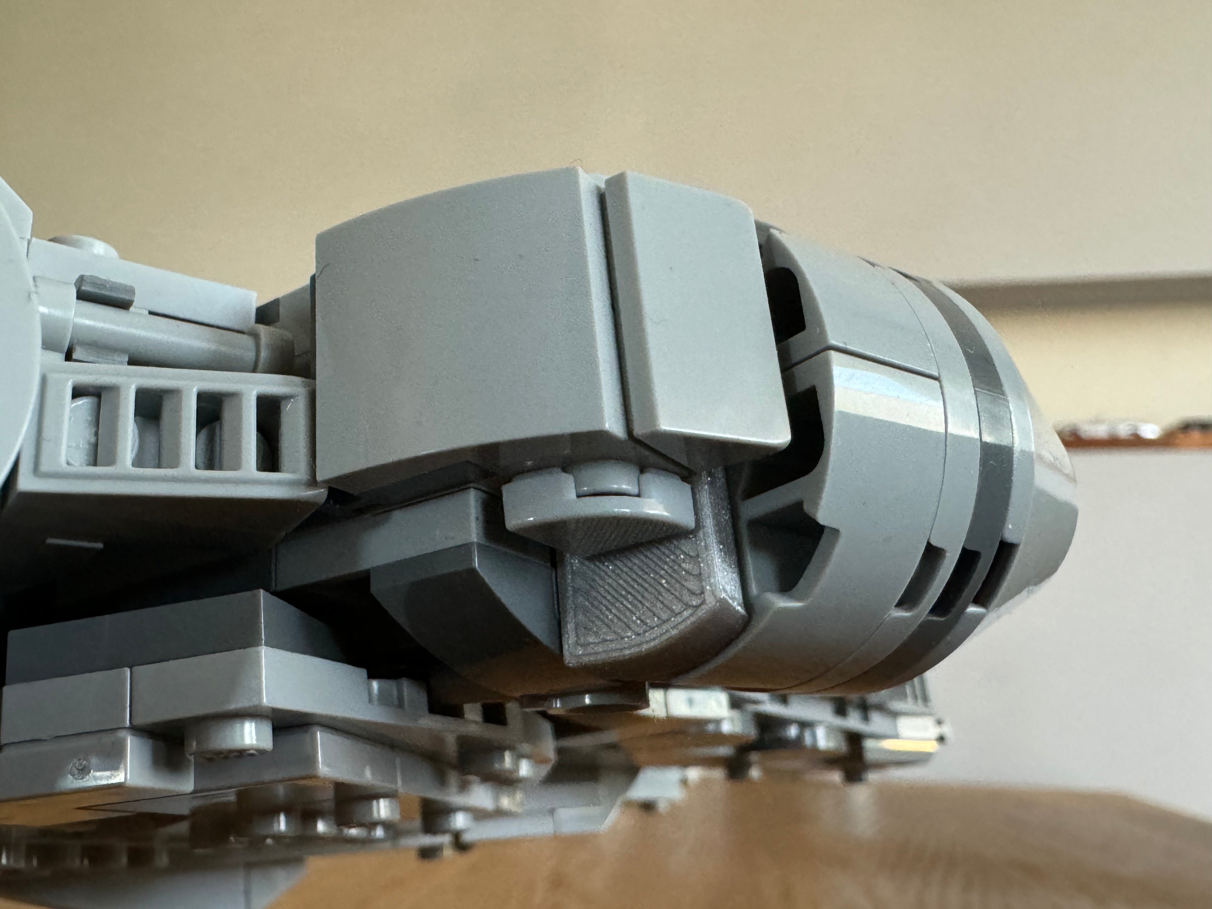 Cockpitudfylder til LEGO Millennium Falcon 75375