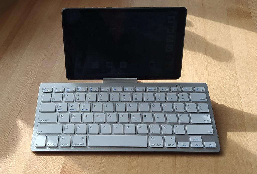 Lenovo M8 Tablet Tastaturstativ med BK 3001 BT Keyboard