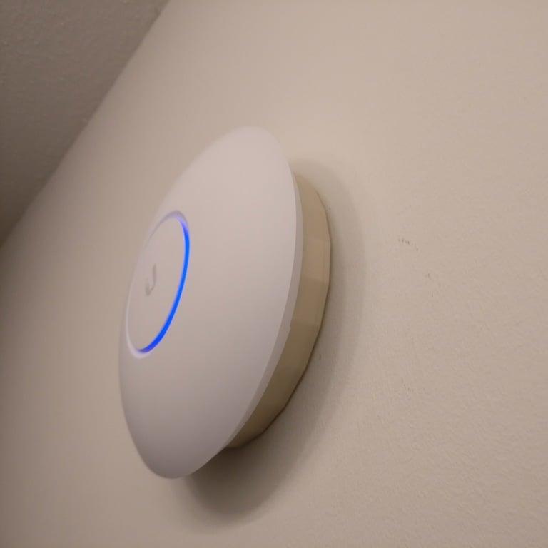 Ubiquiti UniFi AP AC Pro Vægmonteringsudvidelse