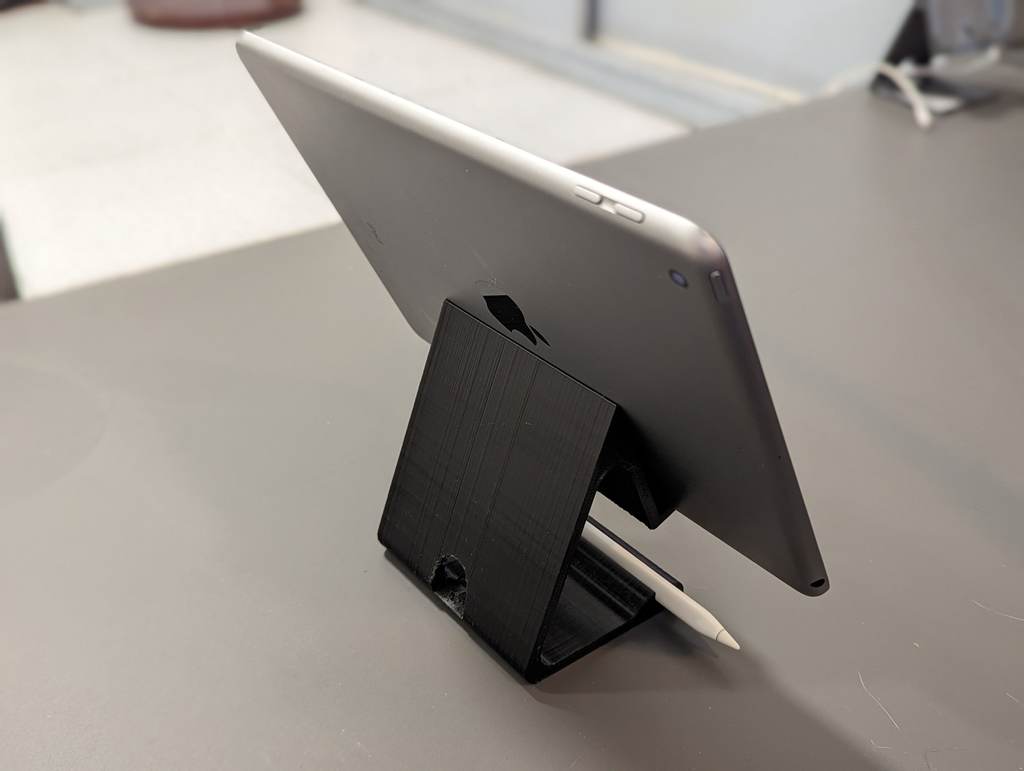 Stand til iPad og Apple Pencil