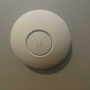 Ubiquiti Unifi Adgangspunkt AC Lite Vægplade med Keystone