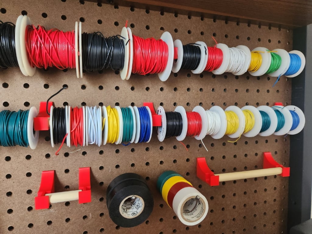 Modulære Spoleholdere til Kabel og Tråd på Værktøjstavle