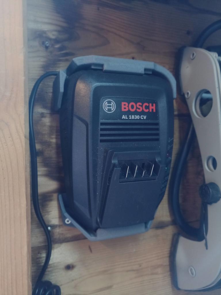 Bosch Batterioplader Vægmontering AL18xx