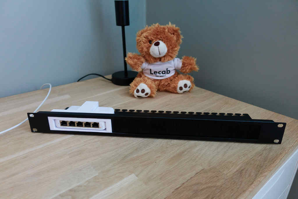 Unifi USW Flex Mini rackmontering 1U