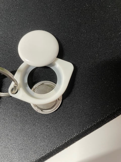 Minimalistisk AirTag nøglering