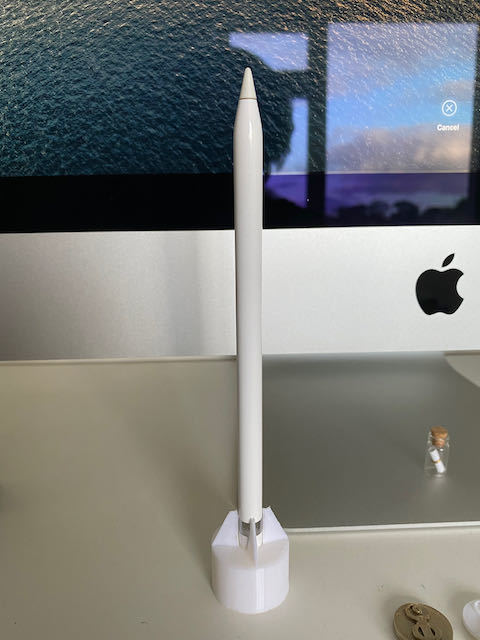 Raketformet holder til Apple Pencil (1. generation)