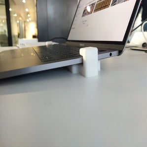 MacBook Pro 13 2019 Støttefod / Dock