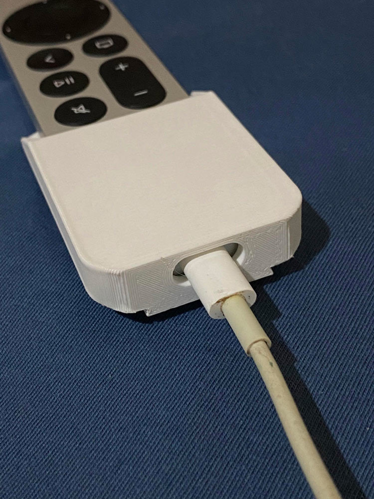 Vægmonteret holder til Apple TV-fjernbetjening (2022-model)