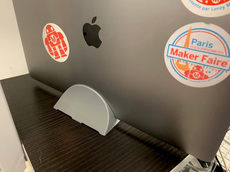 Vertikal MacBook Stand med Effektiv Køling