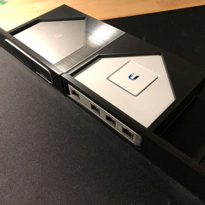 Ubiquiti UniFi USG og Cloud Key Gen 2 Plus Rackmontering