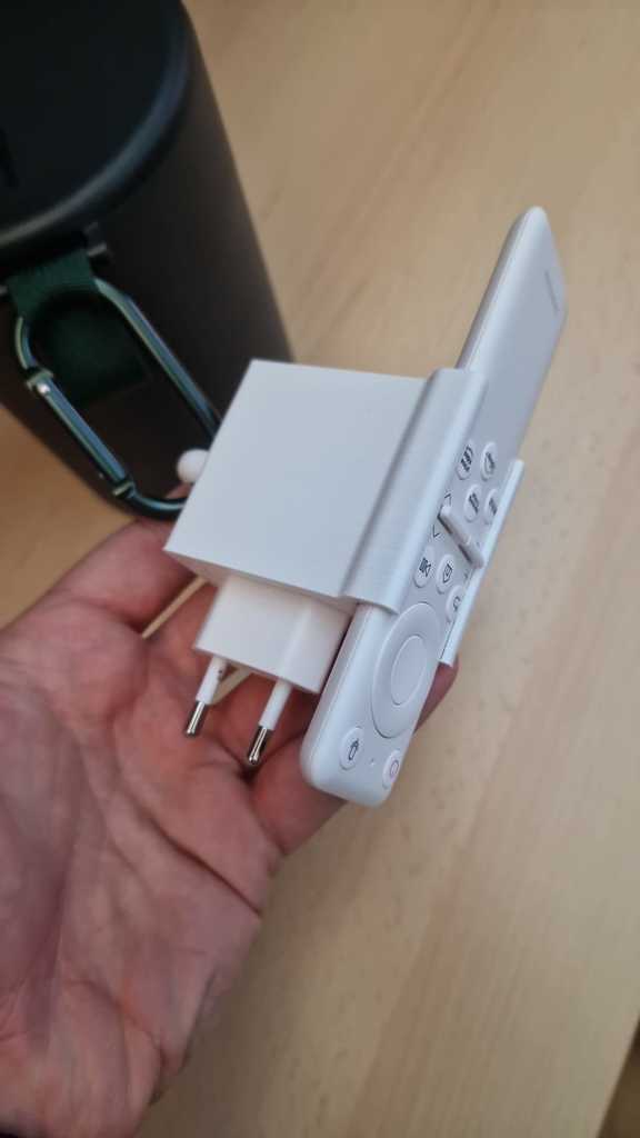 Samsung The Freestyle Oplader og Fjernbetjening Holder