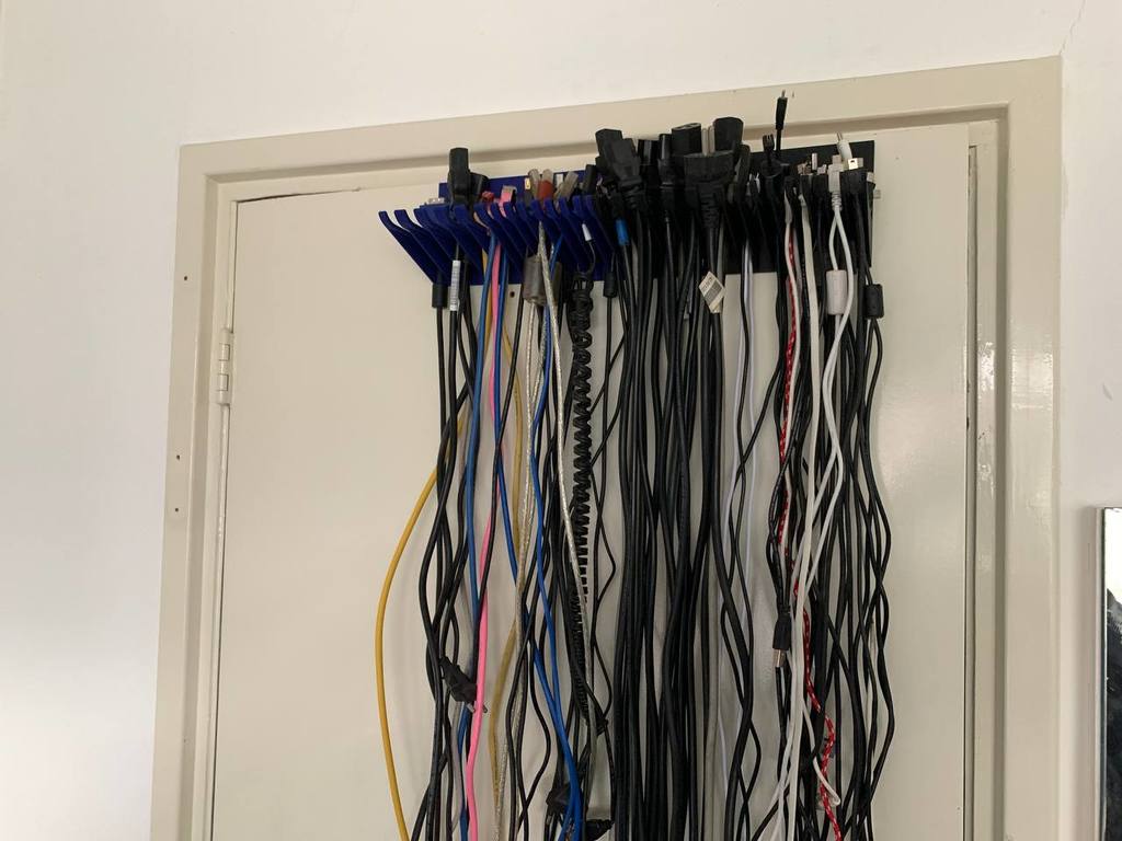 Universal Kabelholder til Vægmontering