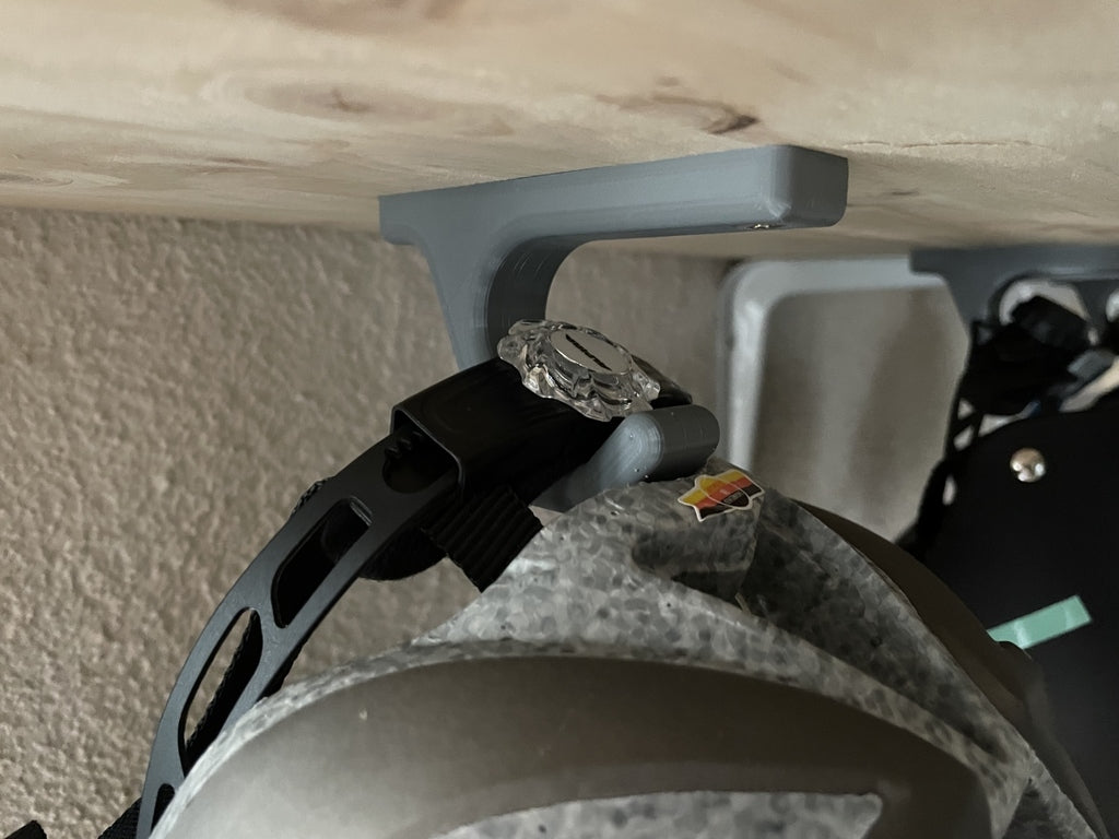 Vægmonteret Cykelhjelm Holder - Universel Design