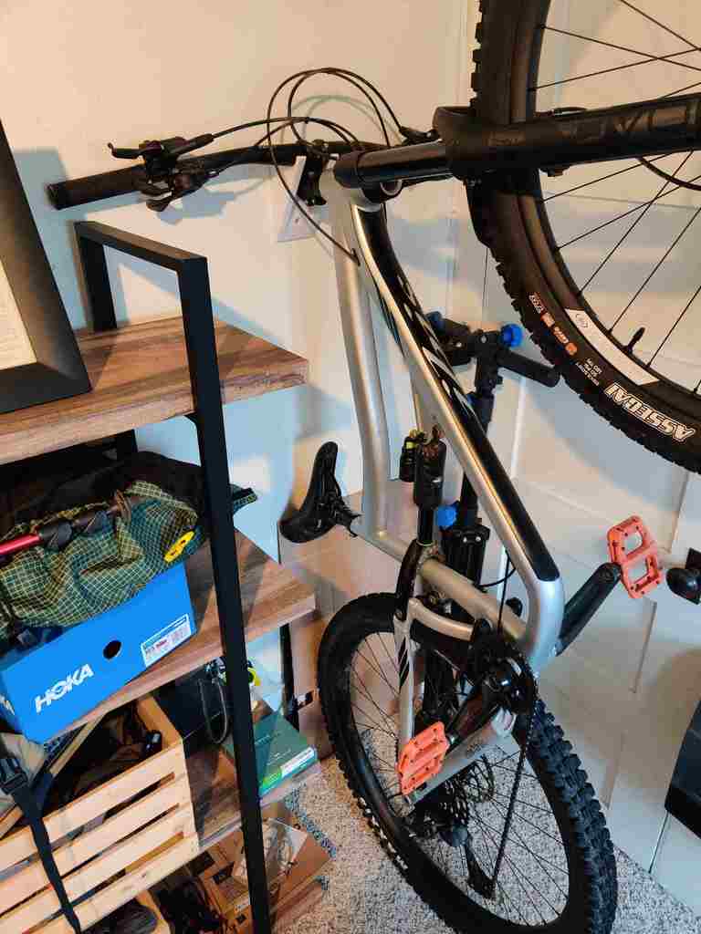 Ripmo AF Mountain Bike Vægmontering